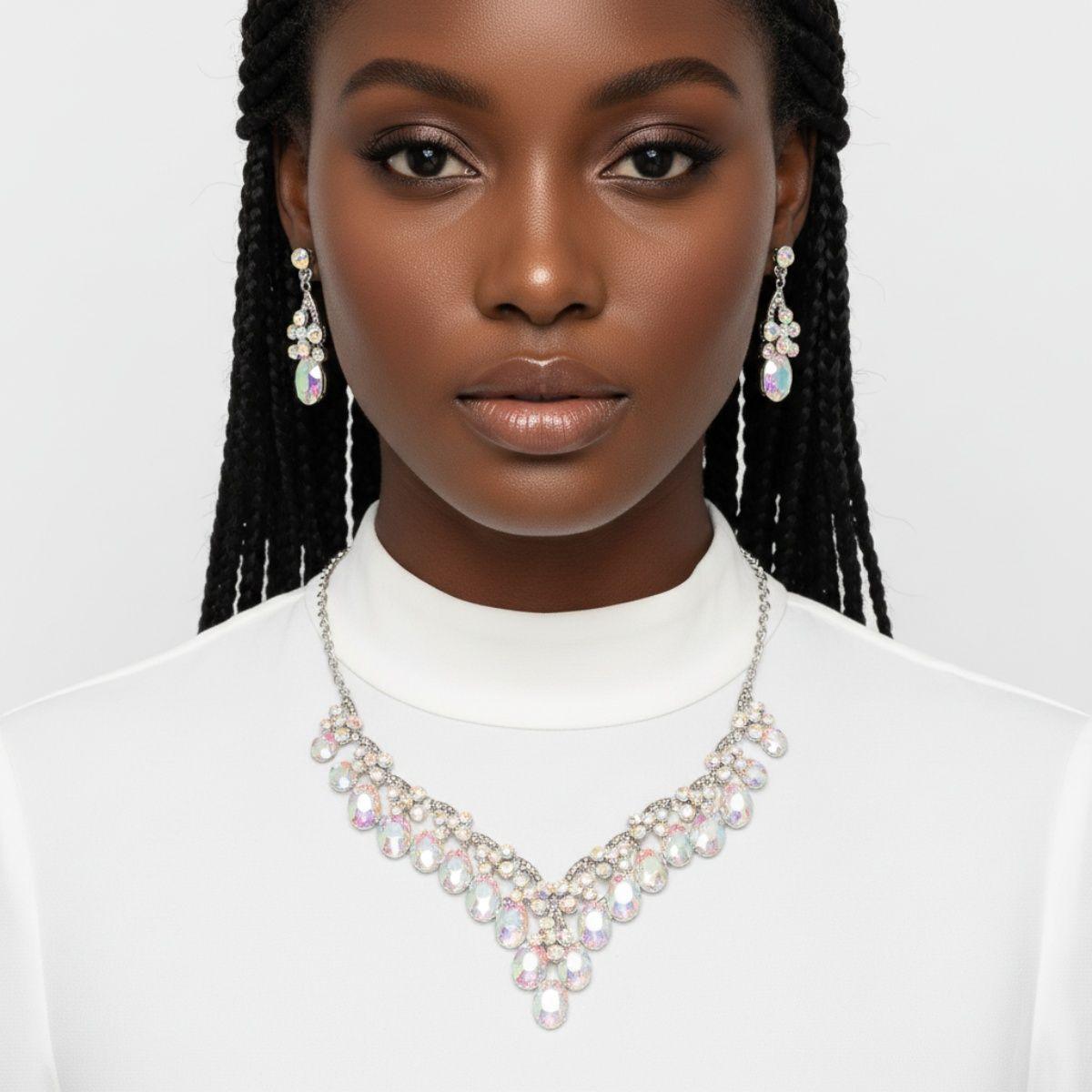 Collar Dramatic Silver Oval Aurbo Crystal Necklace