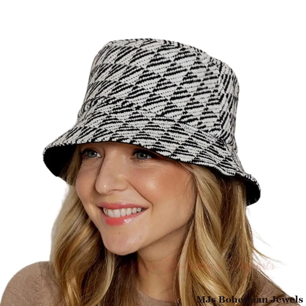 Black Geo Pattern Topstitch Bucket Hat