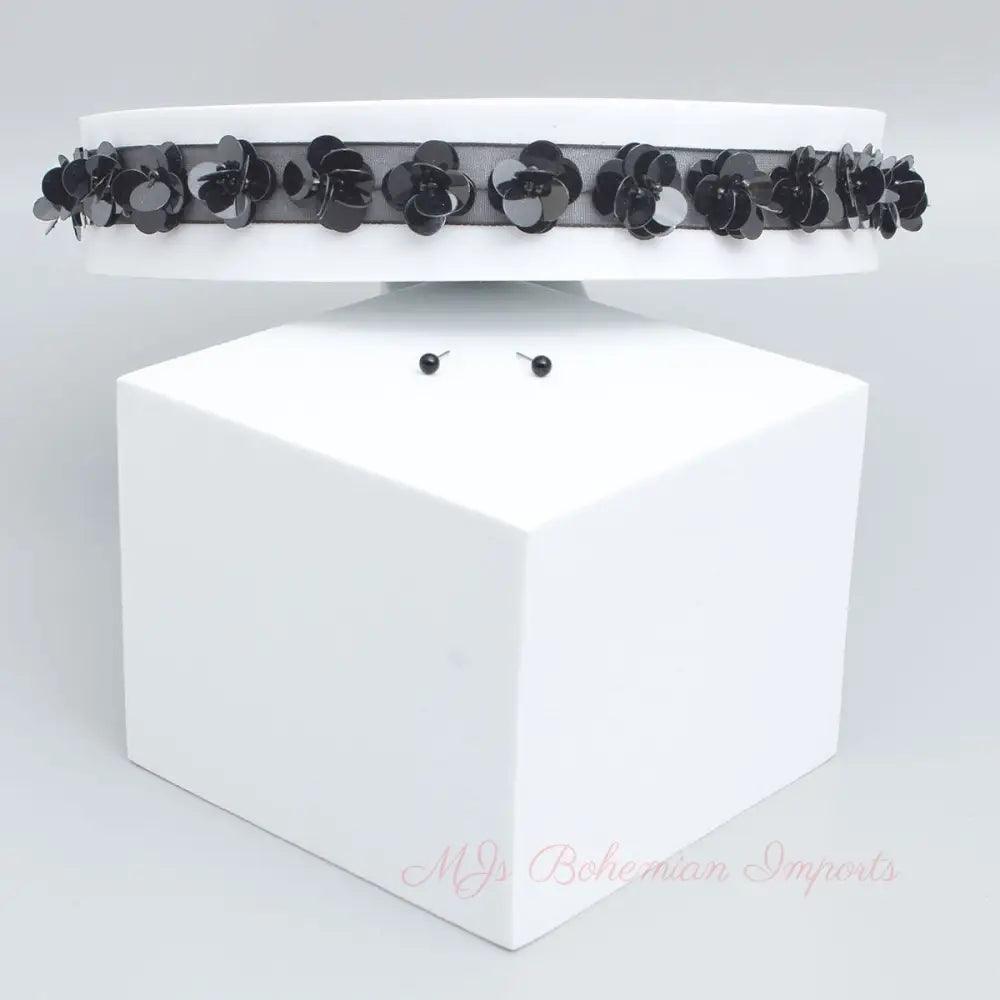 Blooming Flower Choker