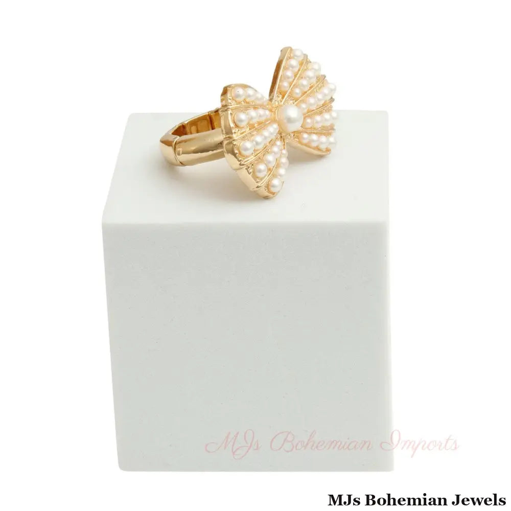 Cream Pearl Bow Ring