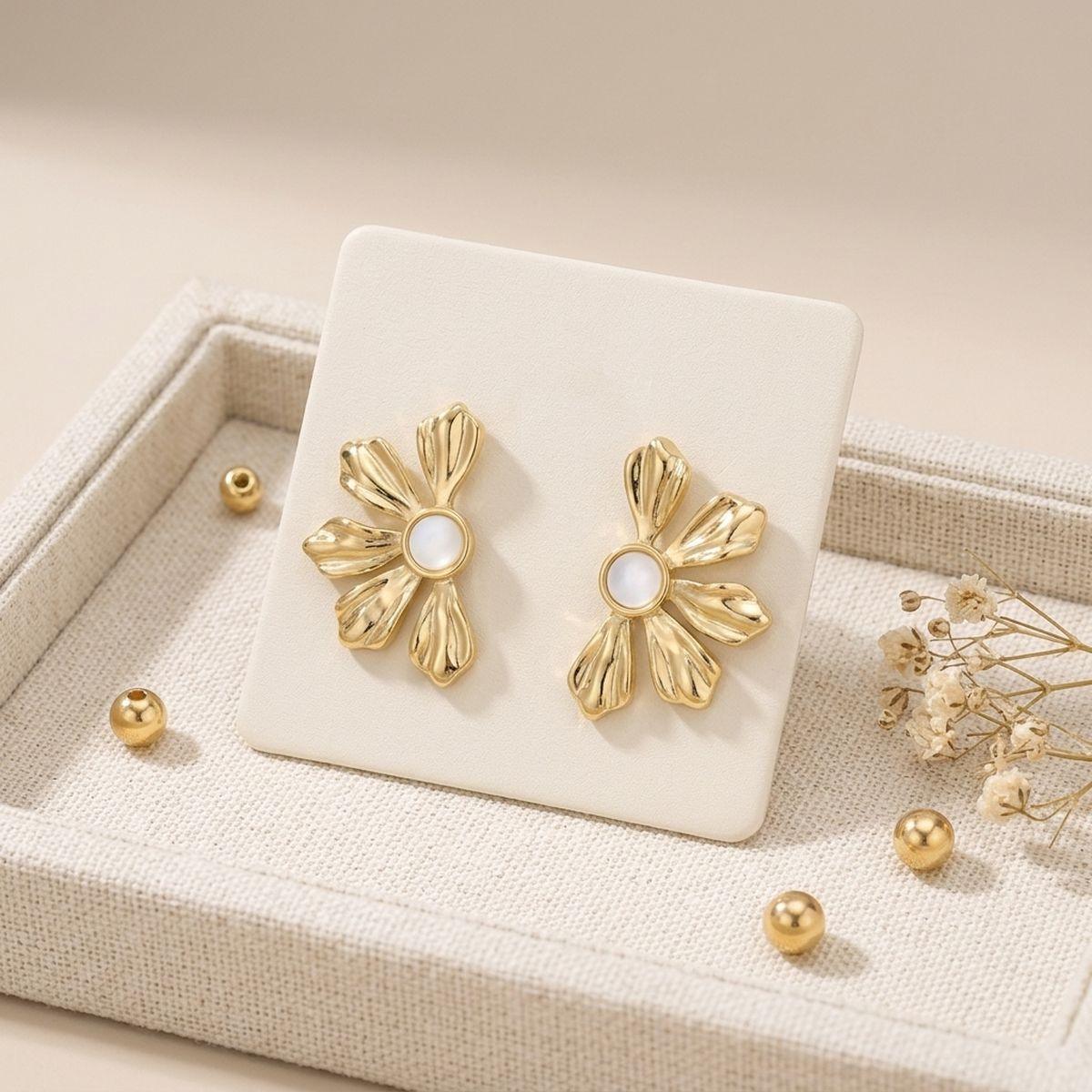 Stud 18K Gold Stainless Mother of Pearl Earrings