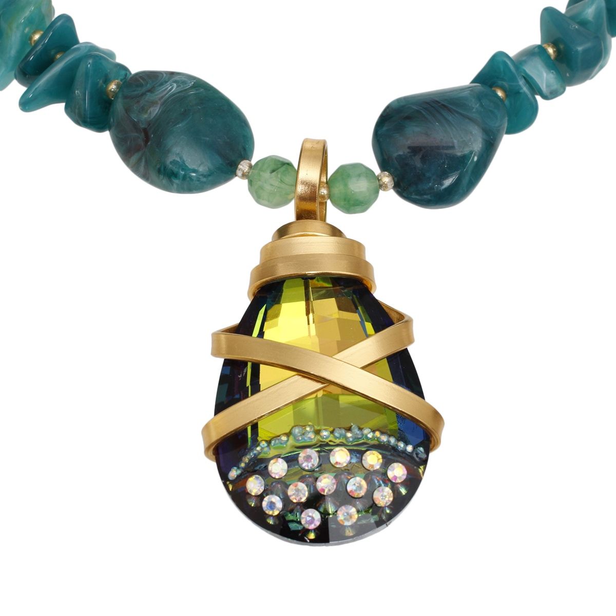 Pendant Green Stone Bead Teardrop Crystal Necklace