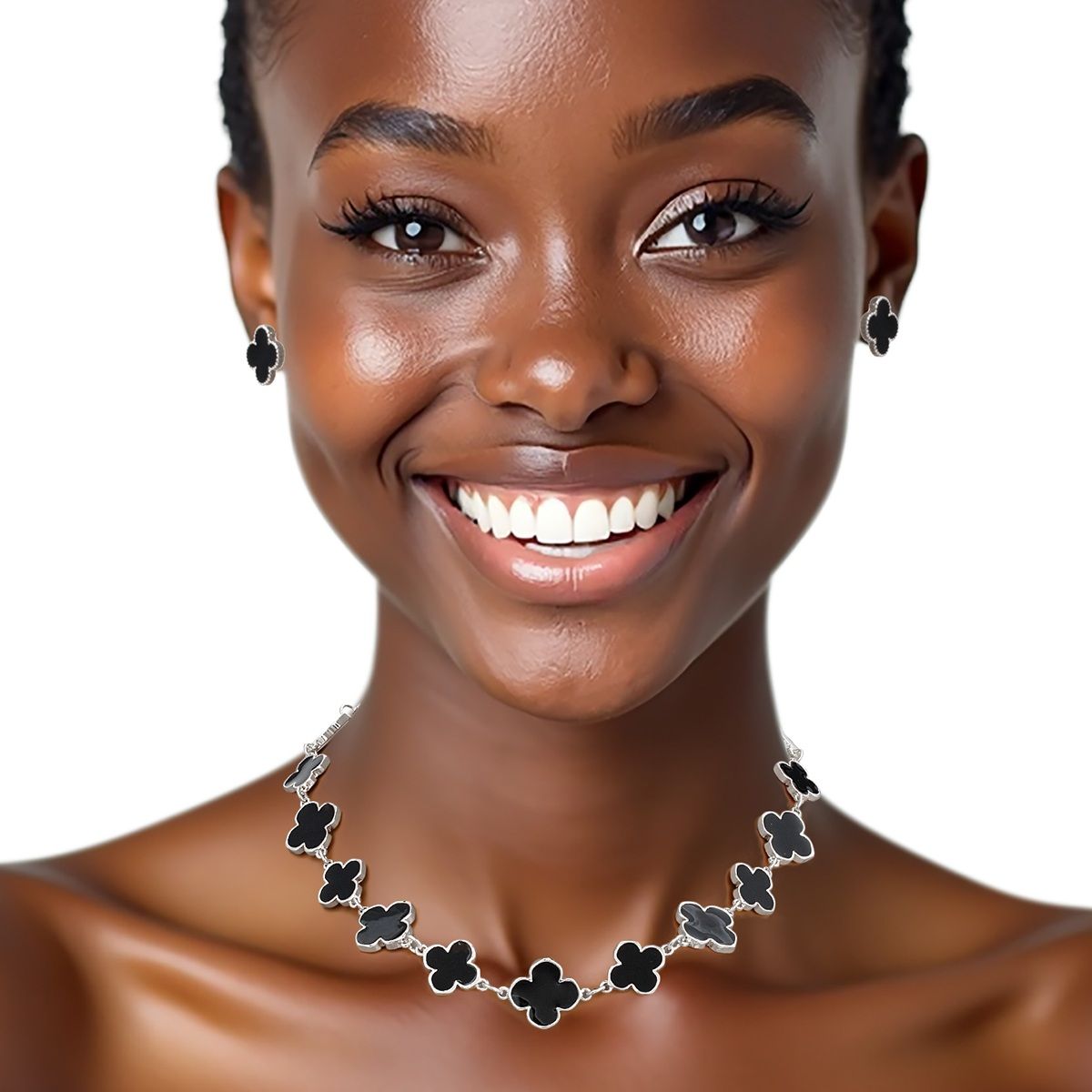 Necklace Silver Black Large Quatrefoil 16 Motifs