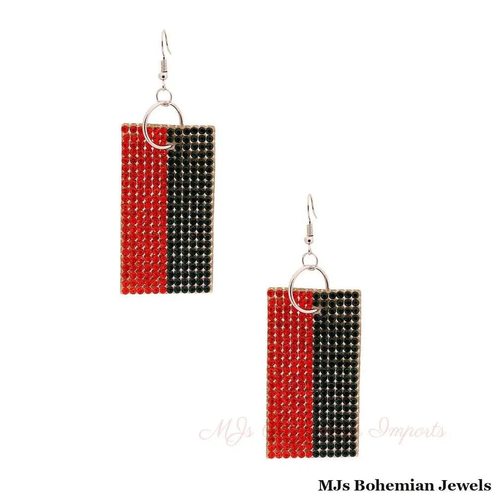 Silver Stunner: Stripe Stone Earrings