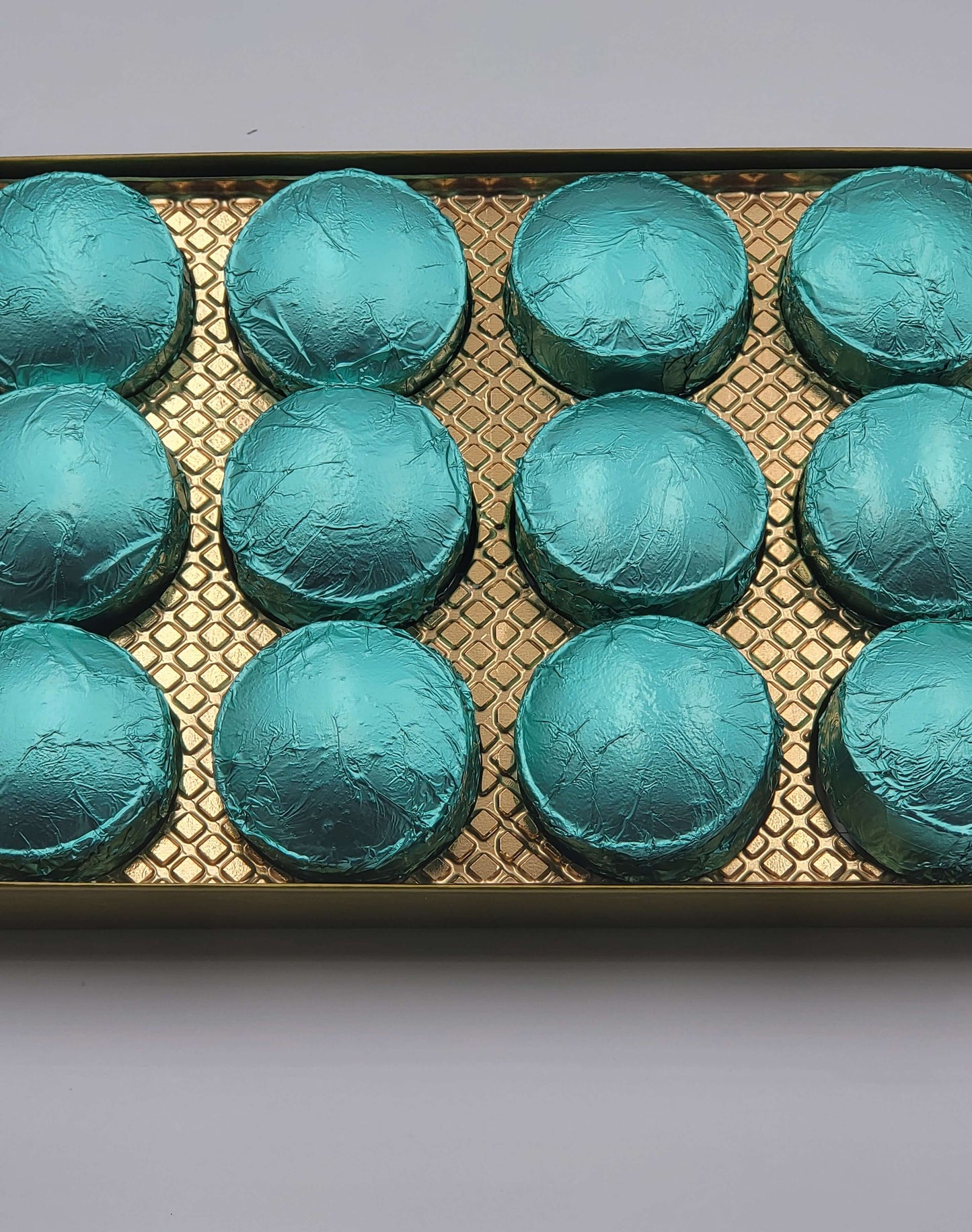 Destination Shower Steamers Gift Set with 12 Aromatherapy Shower Bombs - 100% Essential Oil Blends