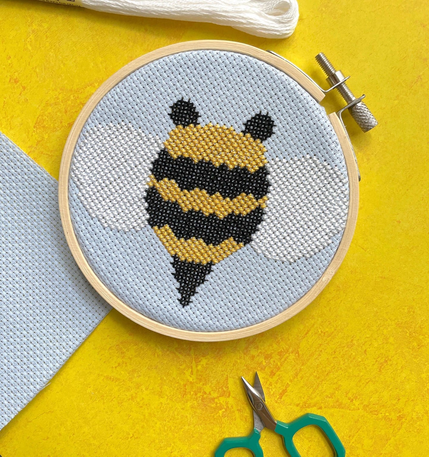 Busy Bee by Mary Engelbreit Counted Cross Stitch DIY KIT