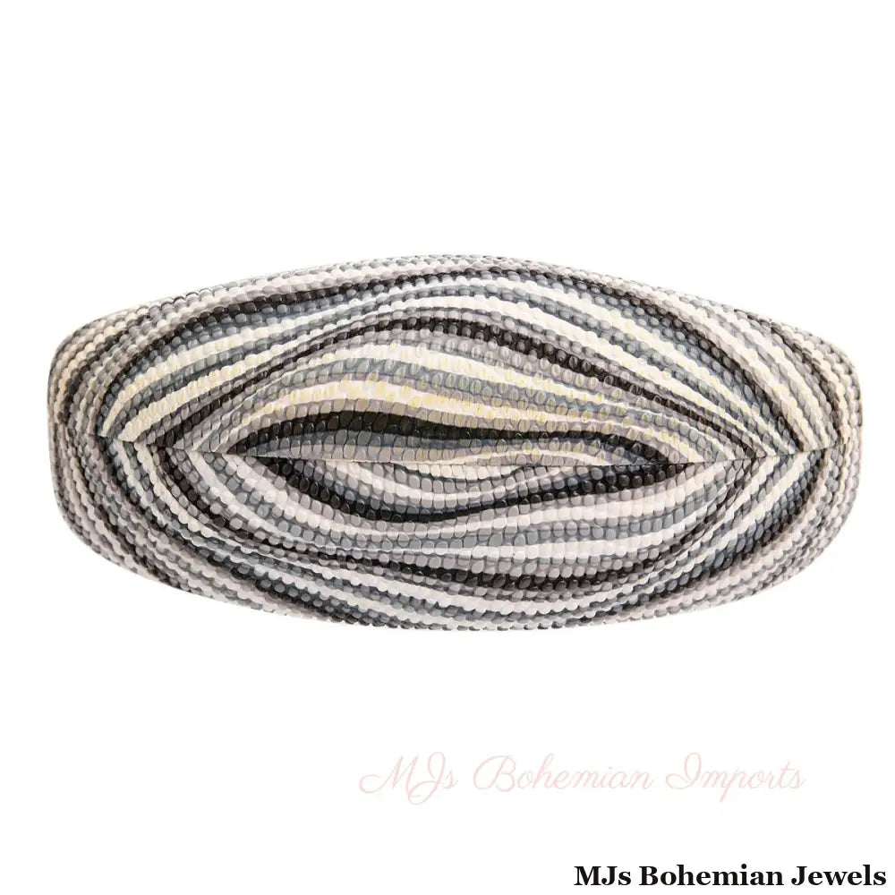 Black and White Ribbed Sunglass Case