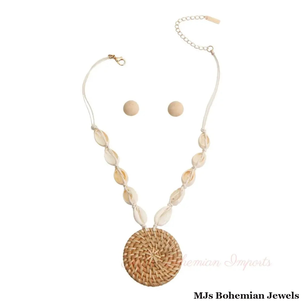 Brown Woven Circle Pendant Set