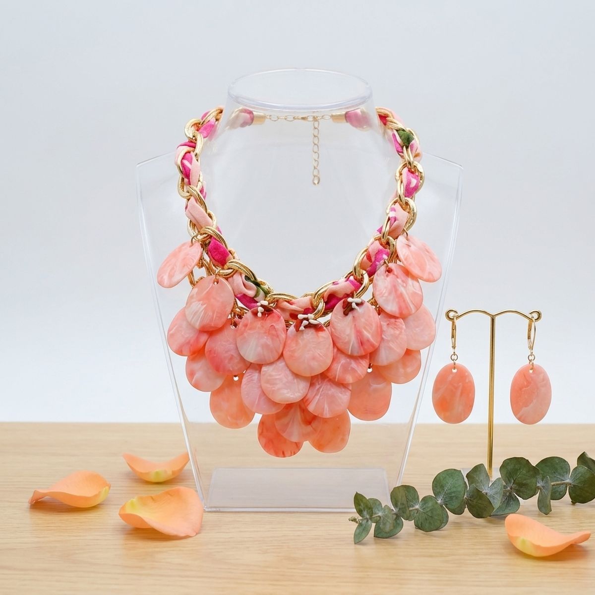 Marbled Pink Disc Bib Fabric Woven Chain Necklace