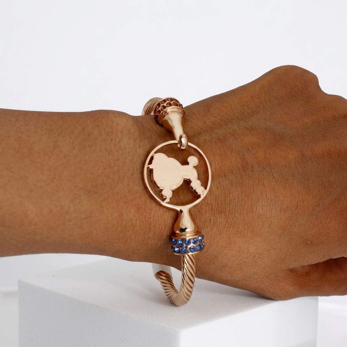 SGRho Gold Cable Crest Bangle