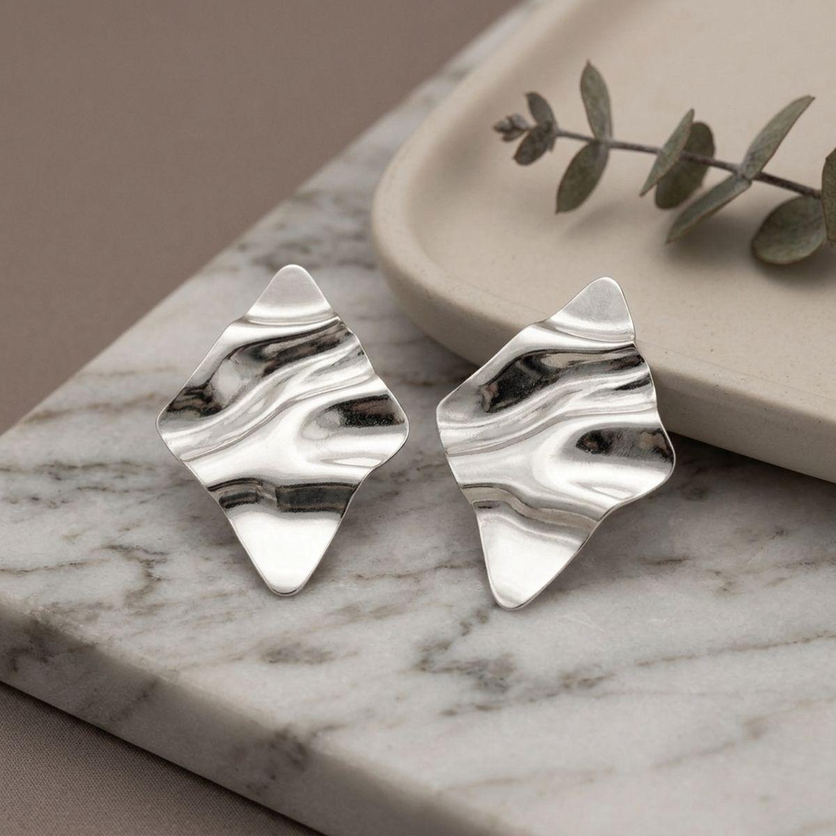 Stud Silver Stainless Steel Wavy Diamond Earrings