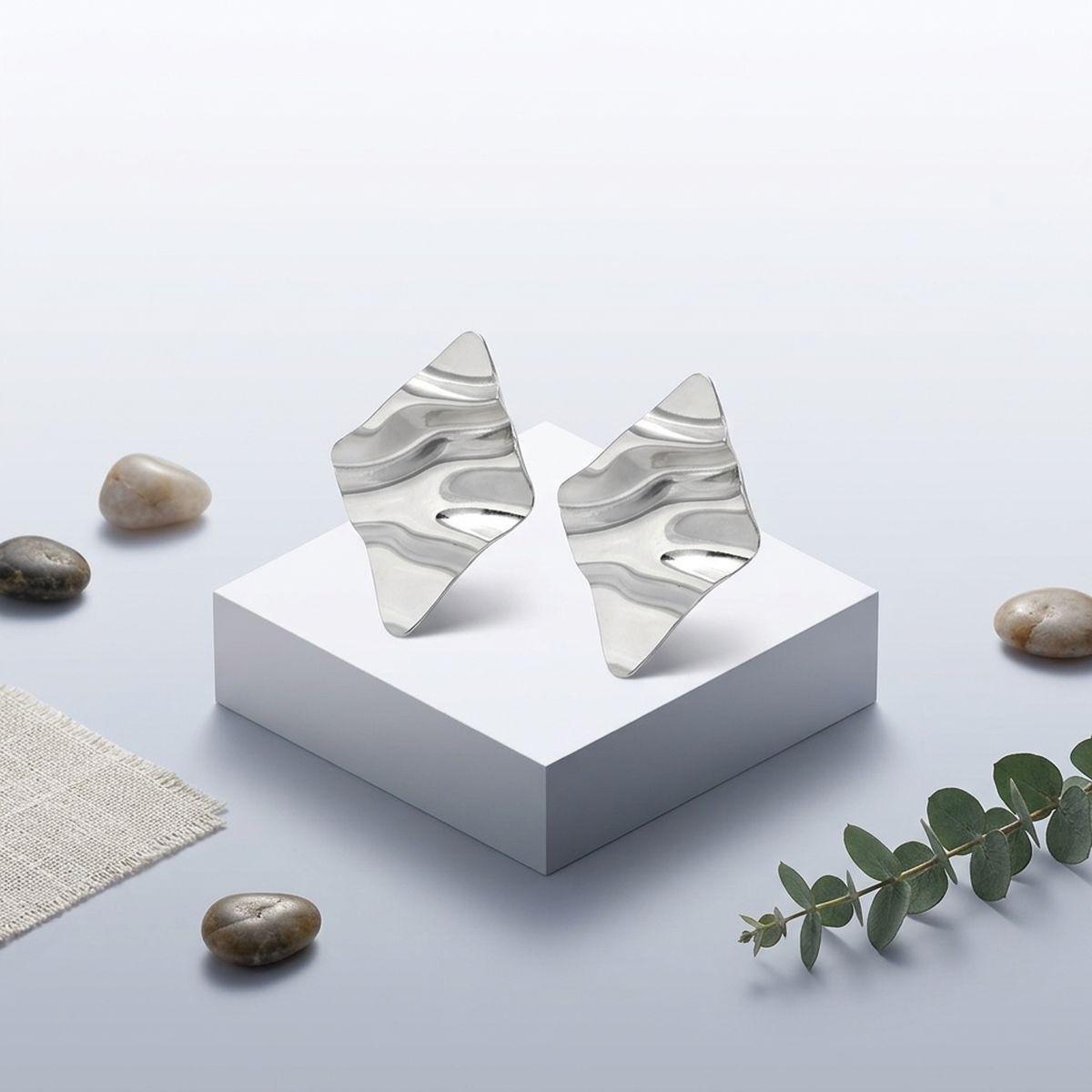 Stud Silver Stainless Steel Wavy Diamond Earrings