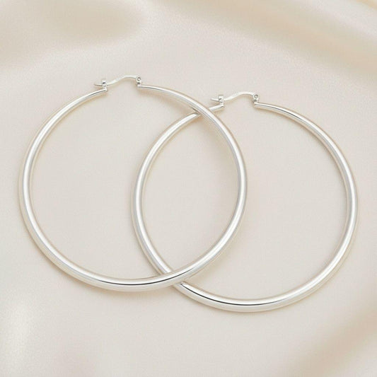 Hoop Classic 3 in Graduated Silver Earrings Women