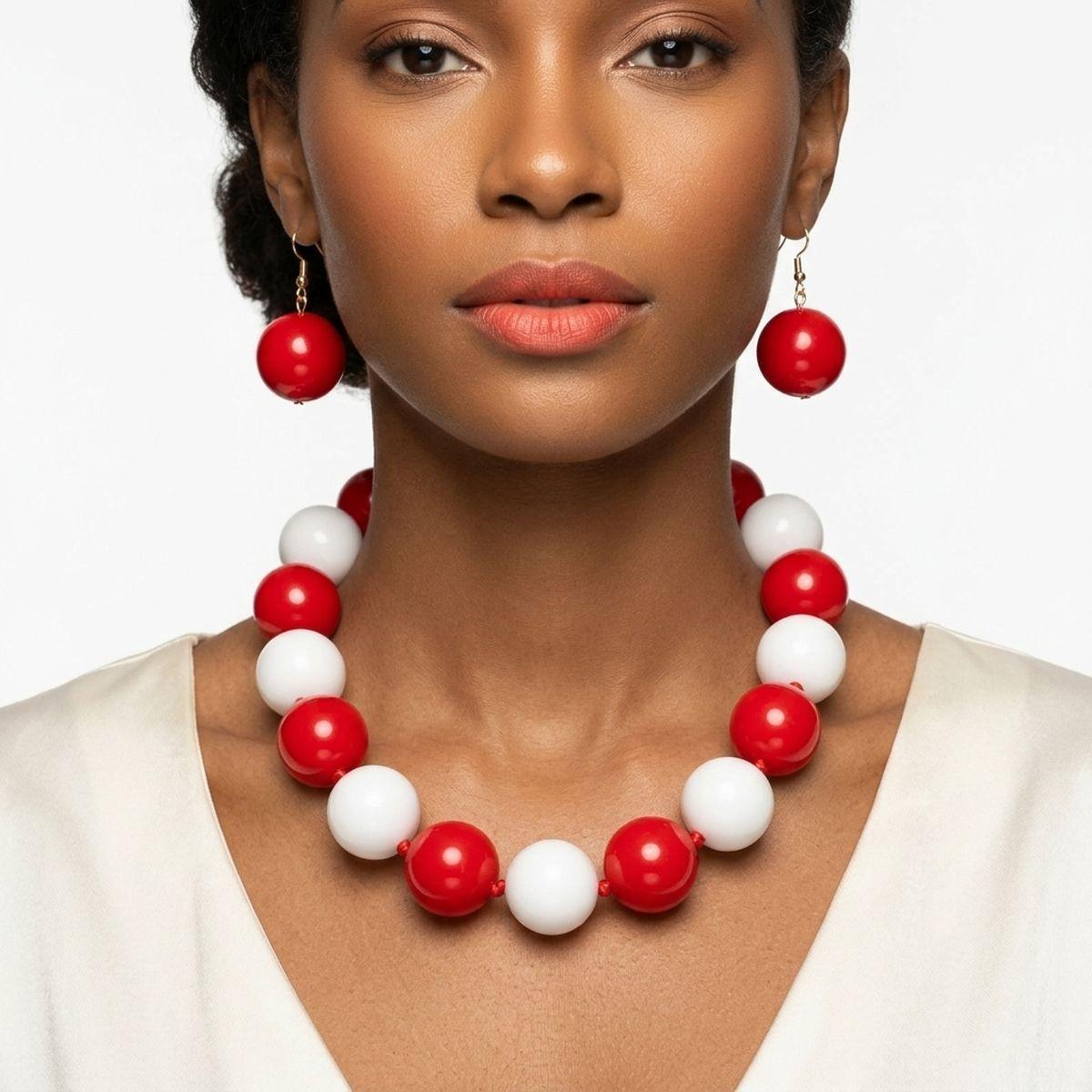 Mod Style Two Tone Red White Chunky Bead Necklace