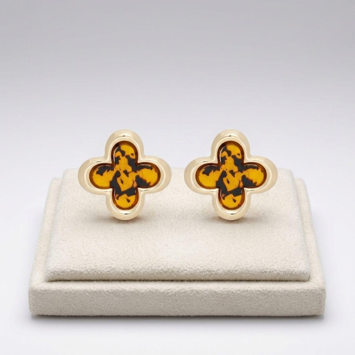 Stud Quatrefoil Brown Tortoiseshell Gold Earrings