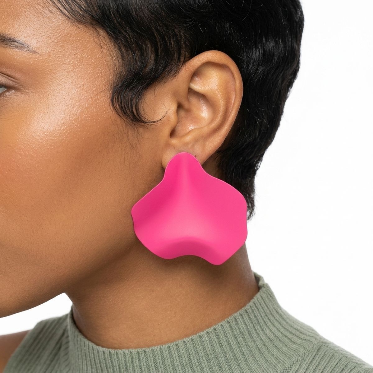 Fuchsia Matte Coating Sculpted Stud Earrings