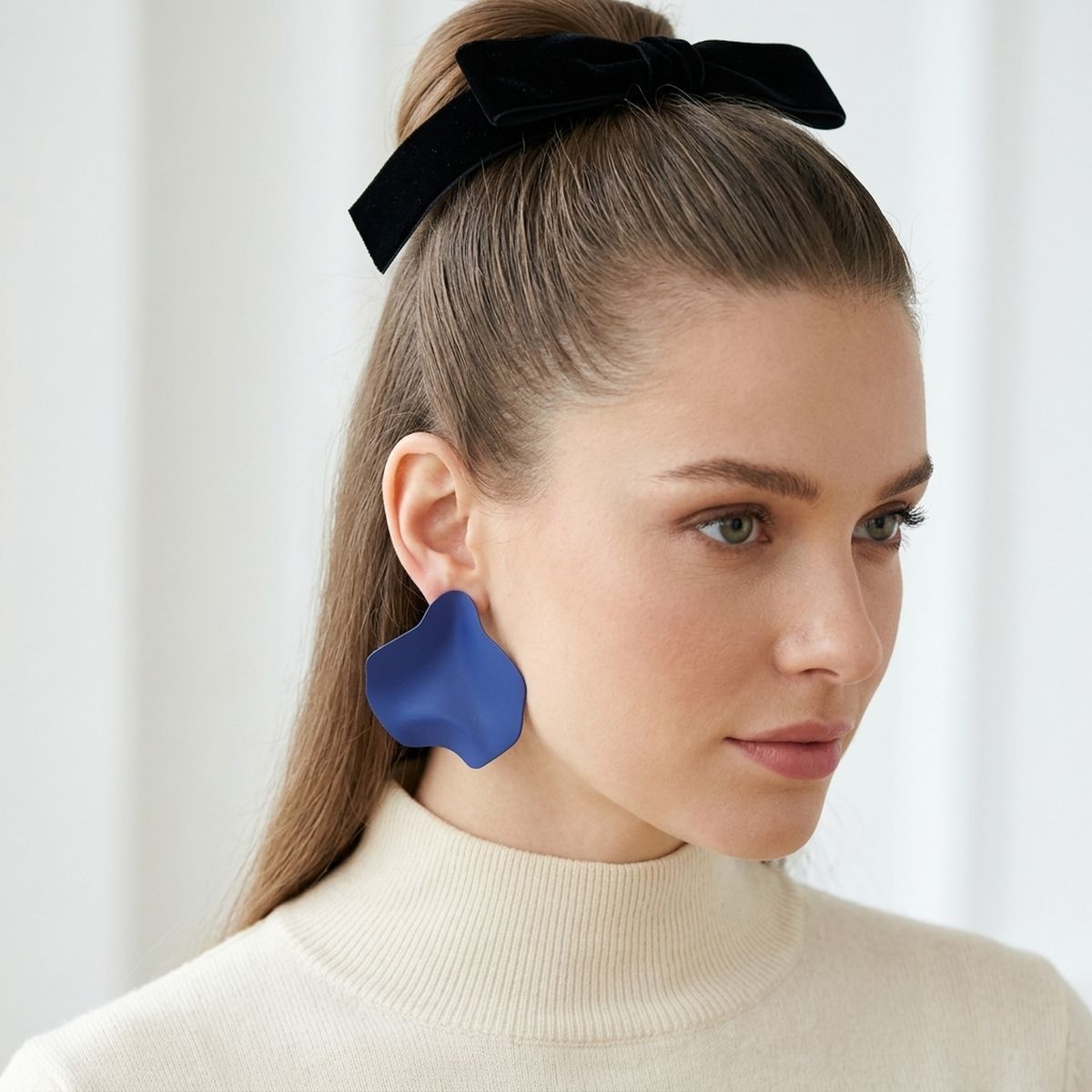 Royal Blue Matte Coating Sculpted Stud Earrings