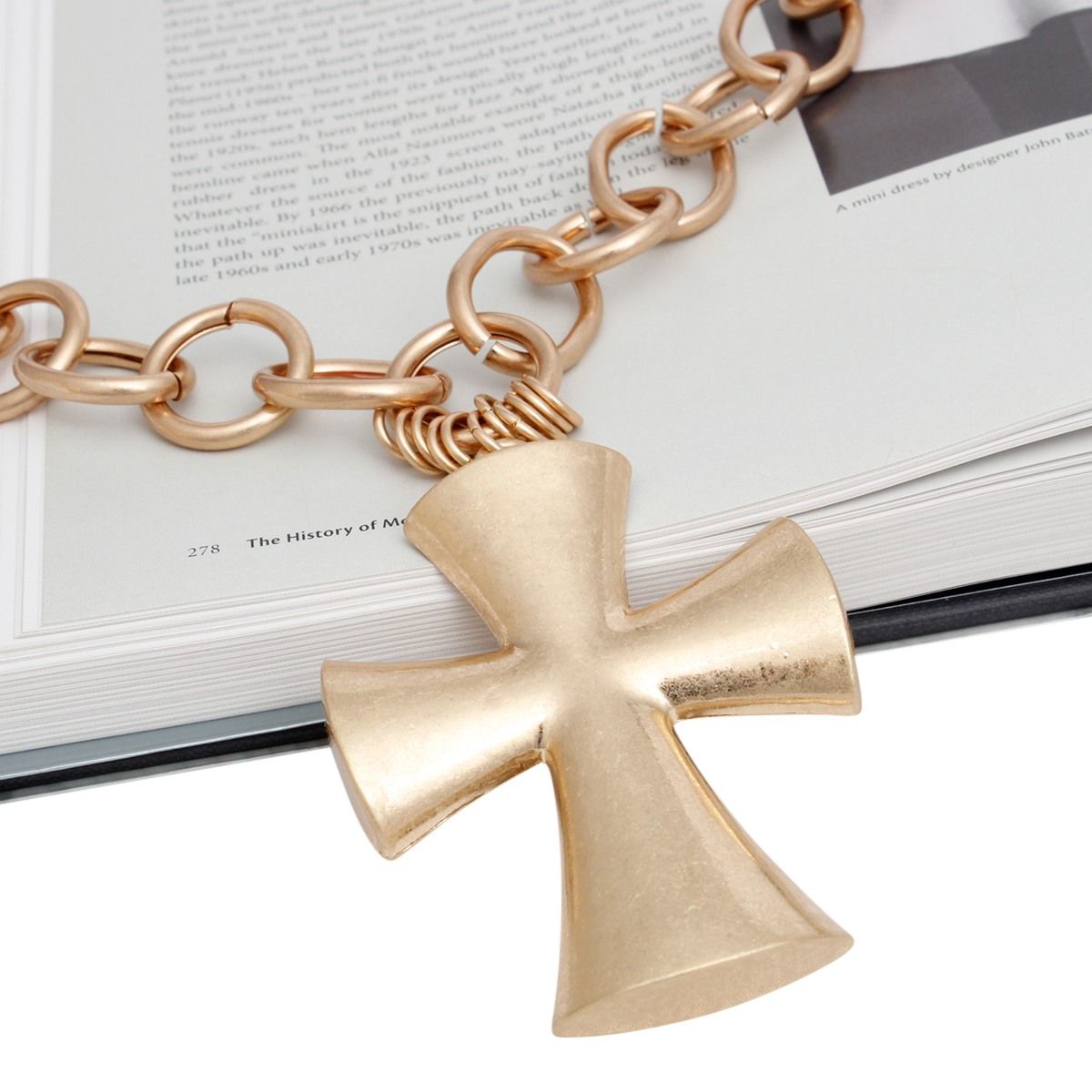 Pendant Chunky Matte Gold Cross Chain Necklace