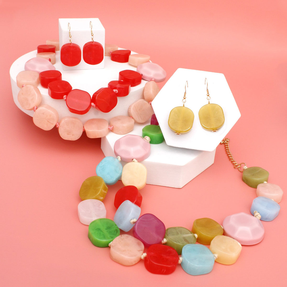 Bead Multicolor Marbled Geometric Chunky Necklace