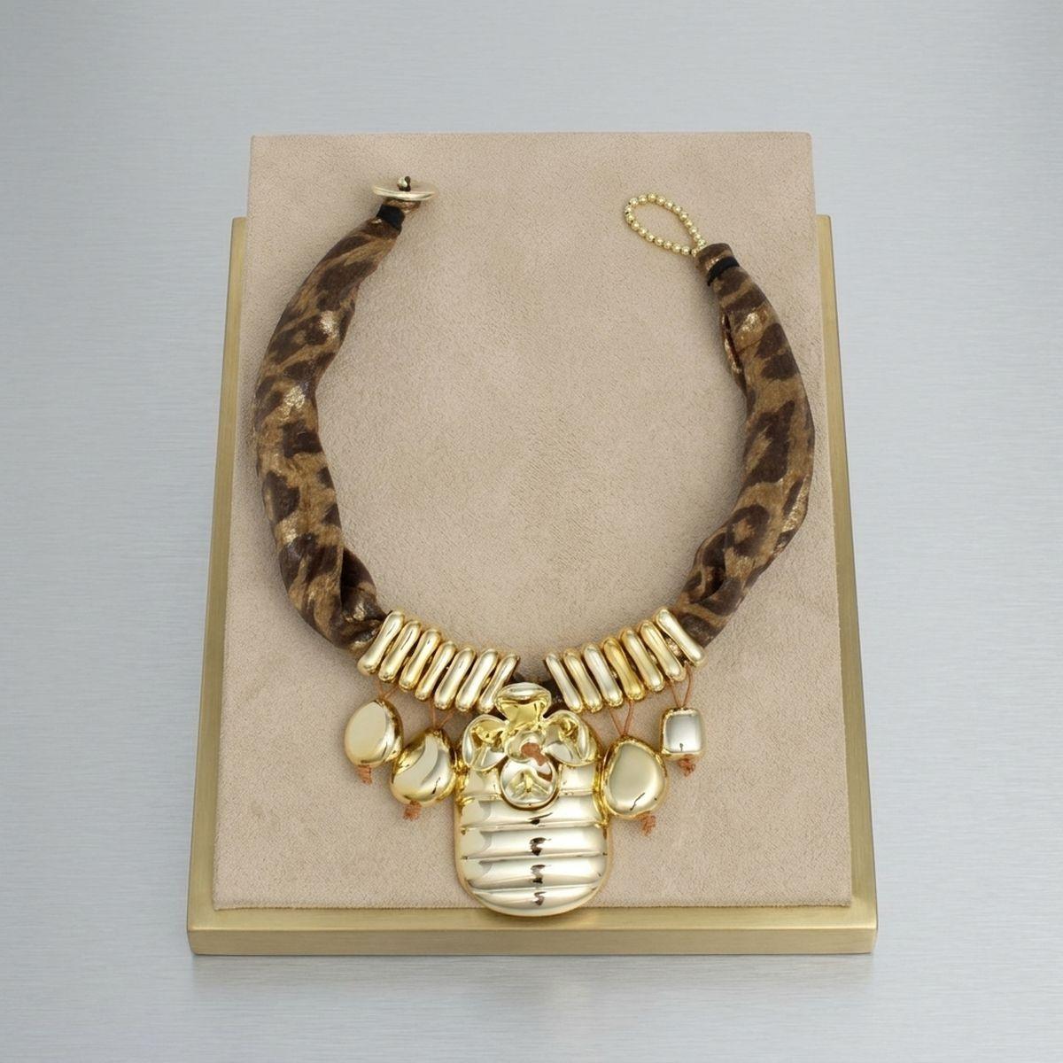 Pendant Shiny Gold Flower Leopard Scarf Necklace