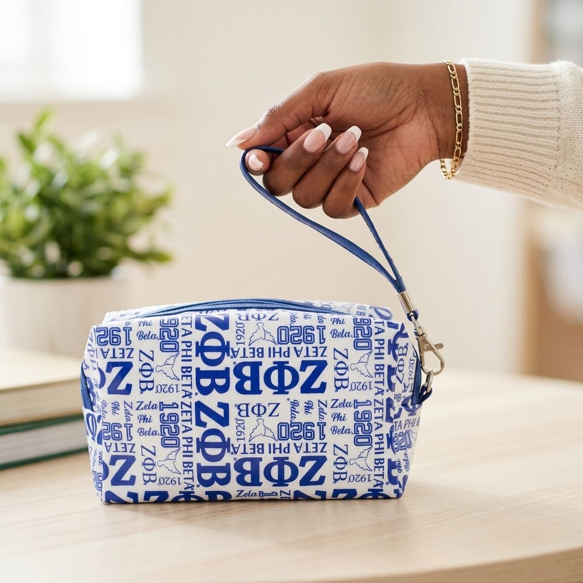 ZPB Blue and White Graphic Print Makeup Pouch