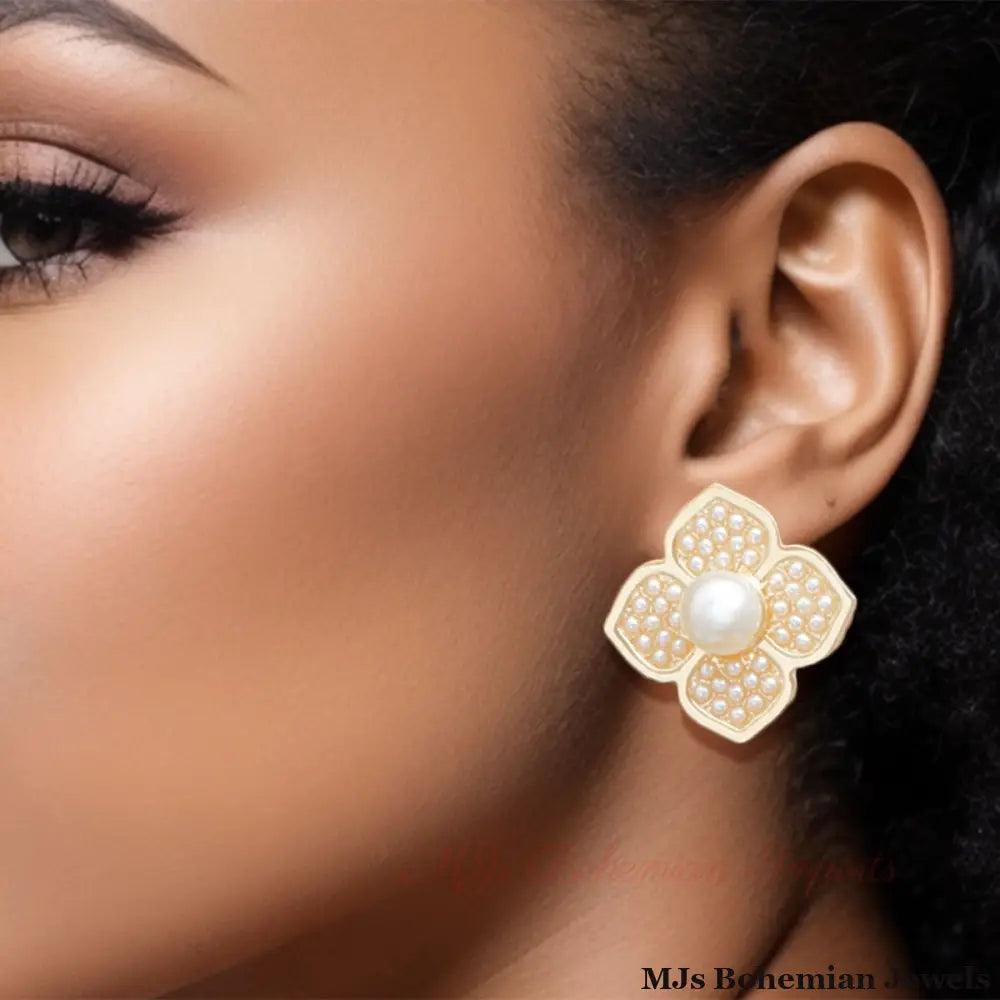 Pearlescent Bloom: Flower Studs
