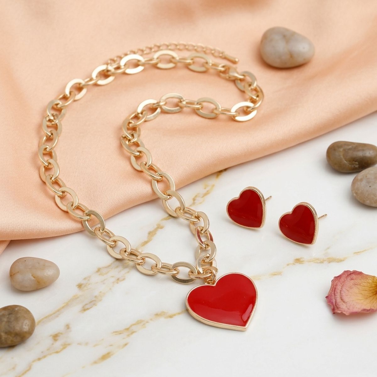 Red Heart Pendant Gold Oval Chain Necklace