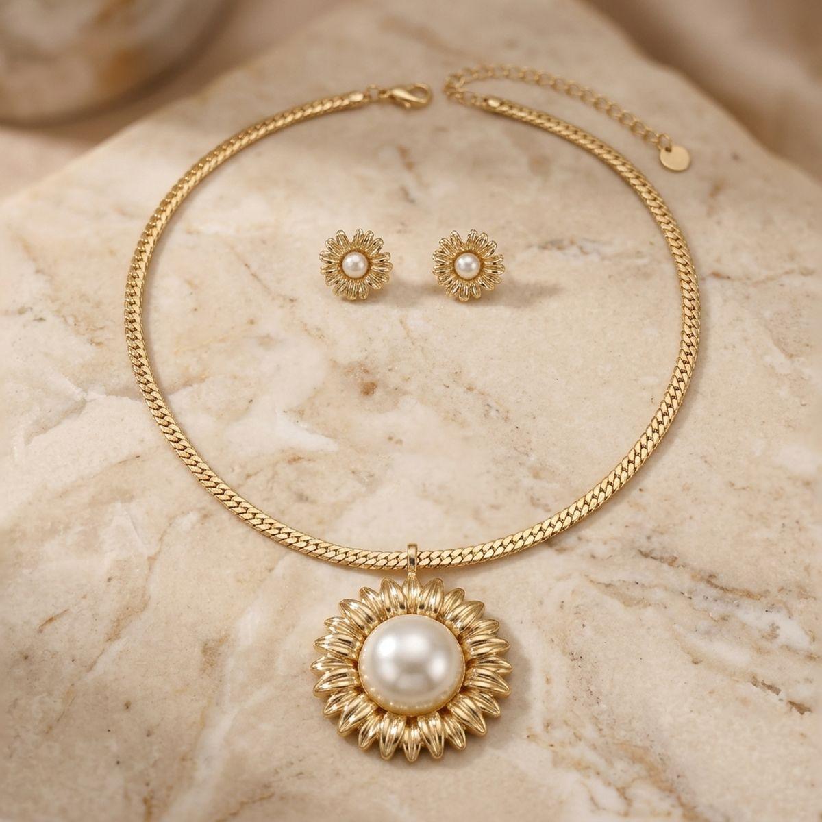 Gold Cobra Chain Sunflower Pearl Pendant Necklace
