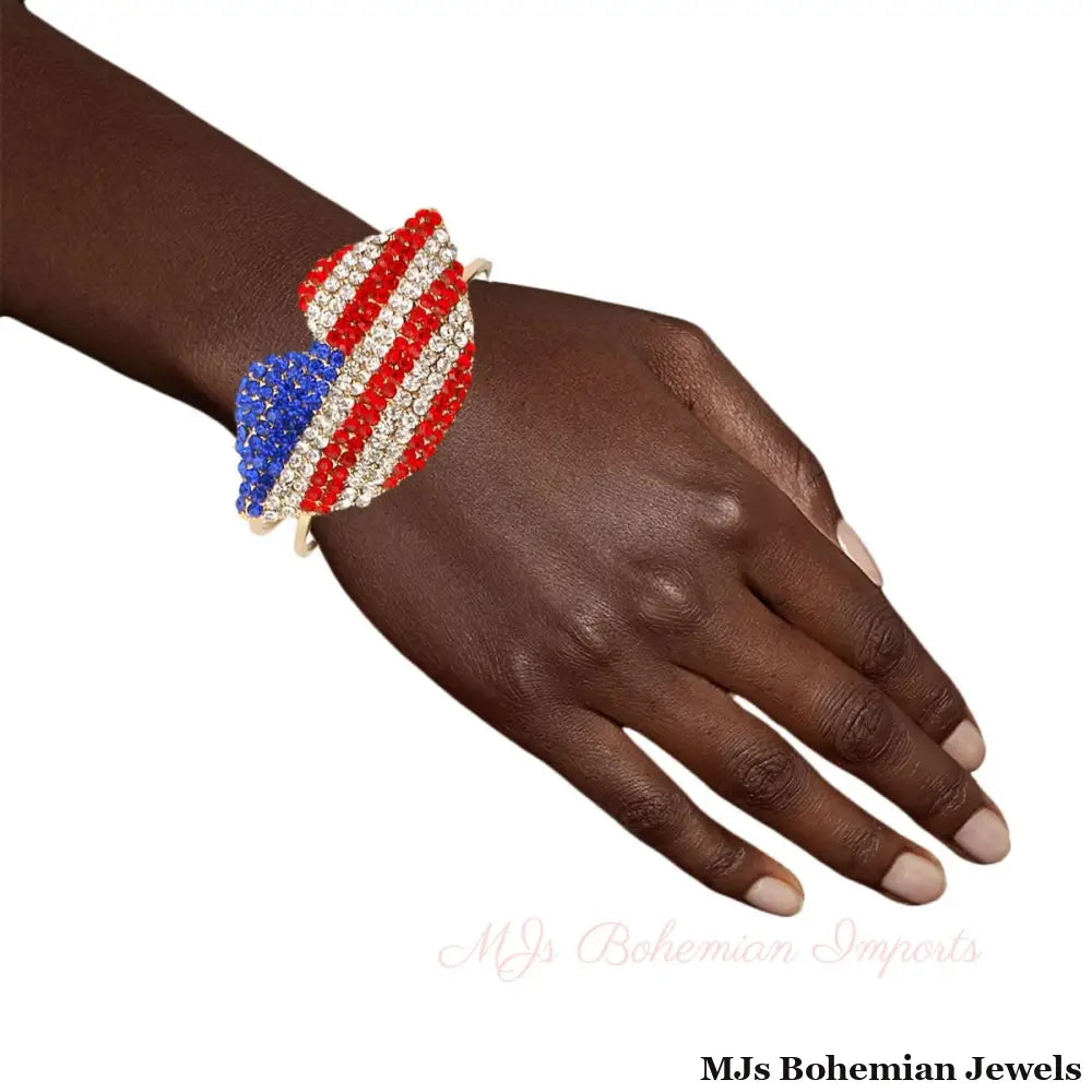 Rhinestone Lips Hinge Bracelet