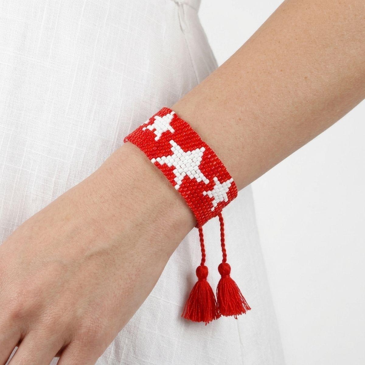 DST Red and White Star Woven Bead Bracelet
