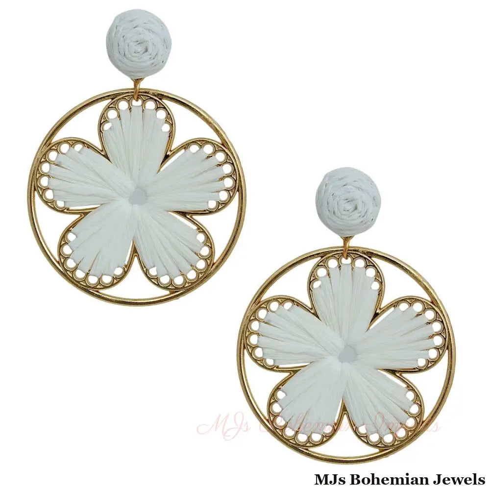 White Raffia Flower Round Earrings